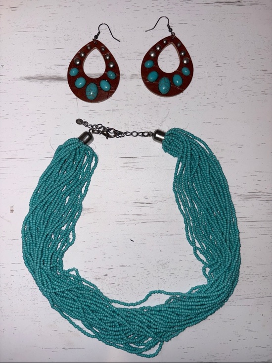 Jewelry - Turquoise Beaded Multi-Strand Necklace with Teal Accent Earrings